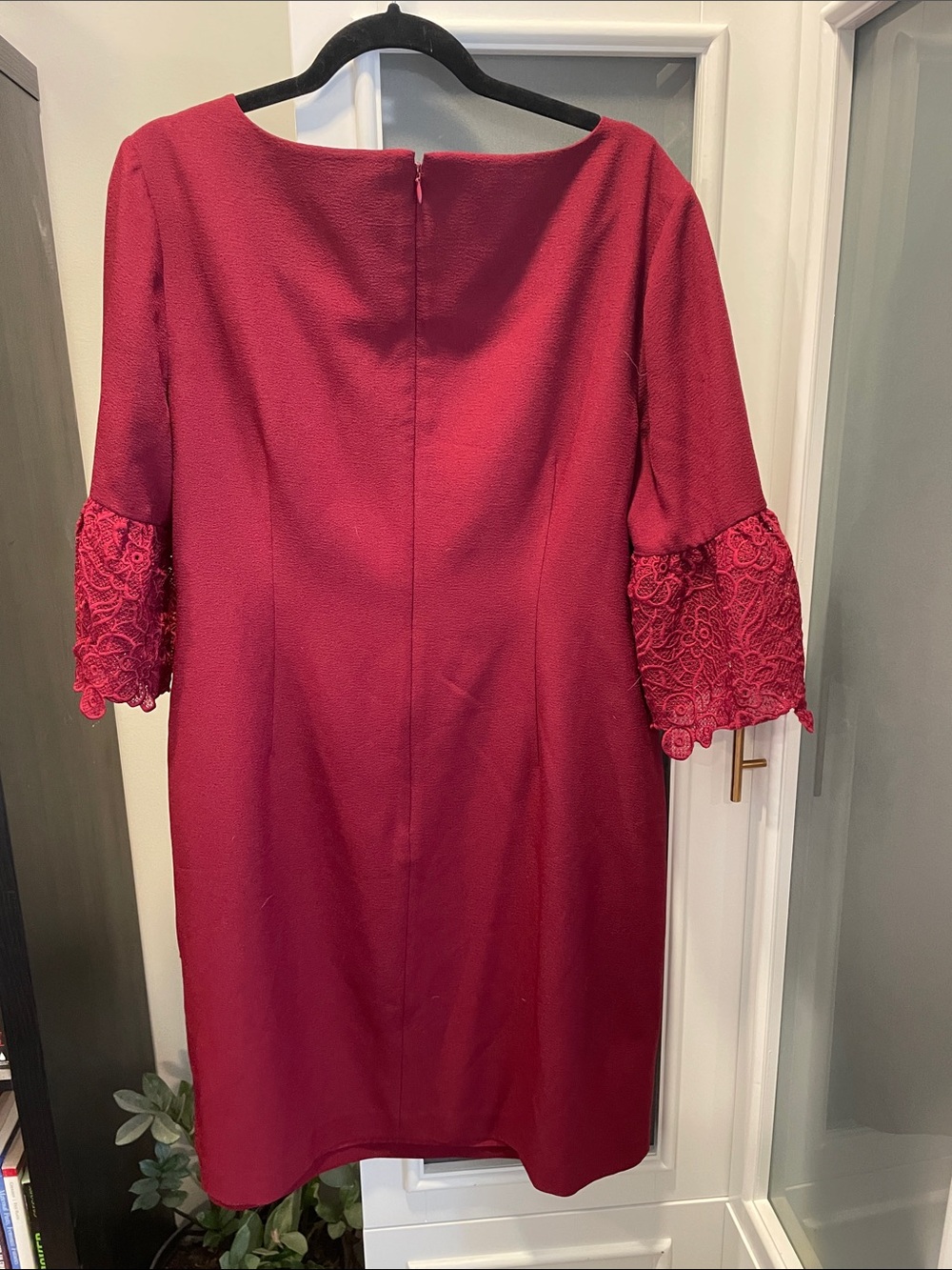 Karl Lagerfeld Burgundy Textured Shift Dress - Picture 5 of 6